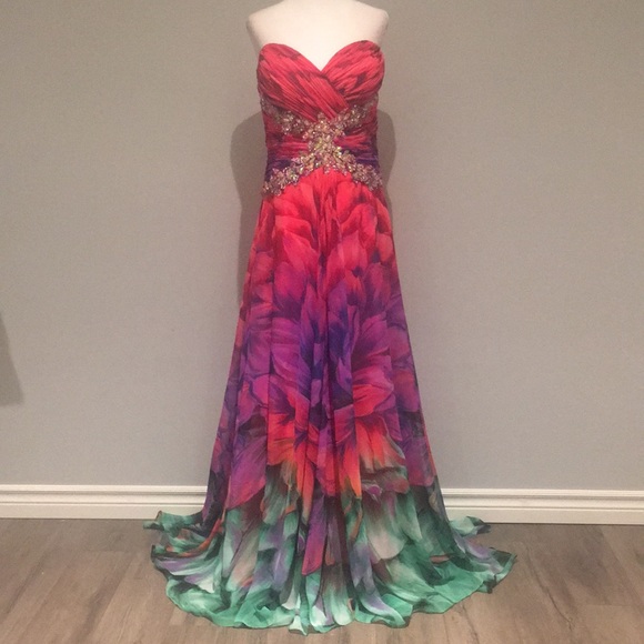 Tony Bowls Dresses & Skirts - Tony Bowls Full Length Dress